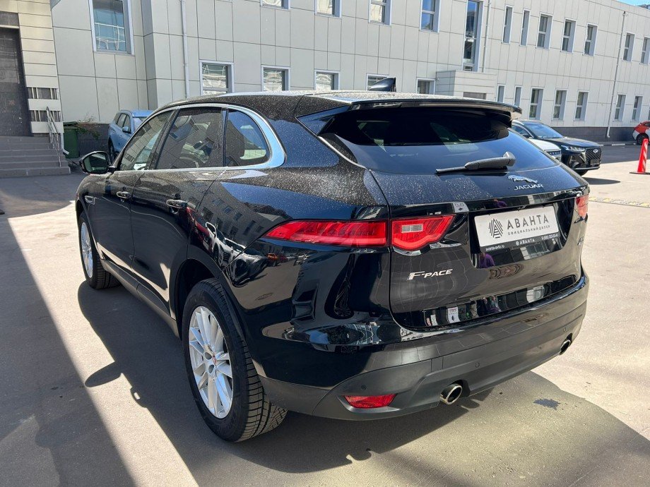 Jaguar F-PACE 2019