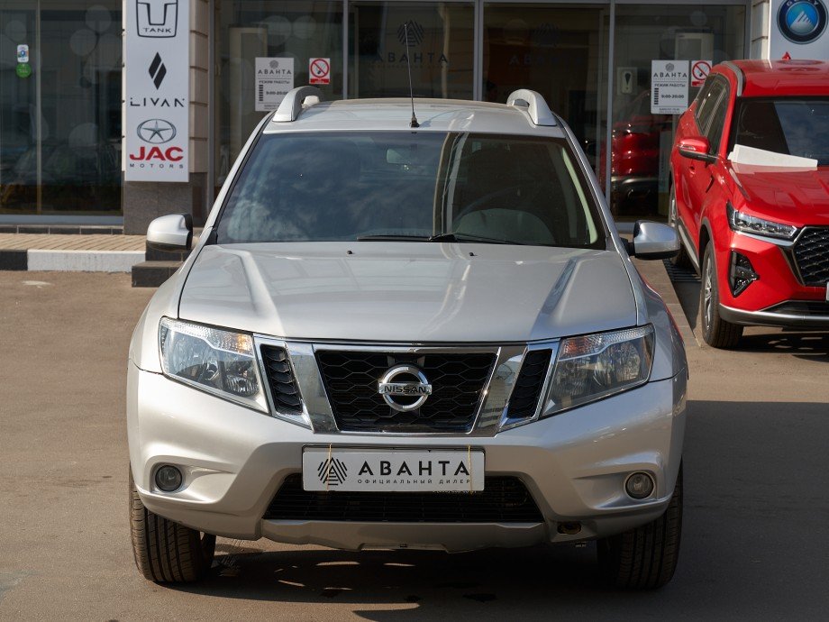 Nissan Terrano 2014