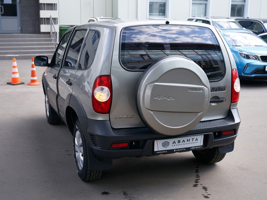 Chevrolet Niva 2013