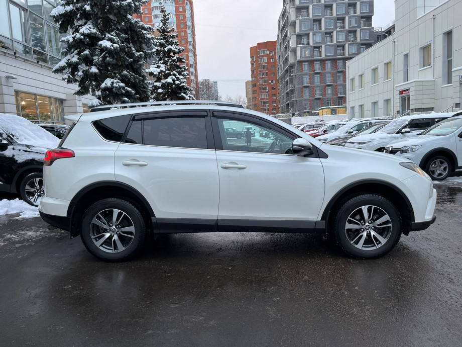 Toyota RAV4 2016