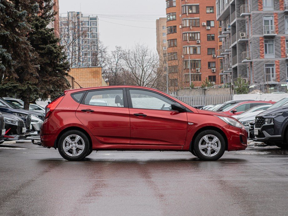 Hyundai Solaris 2012