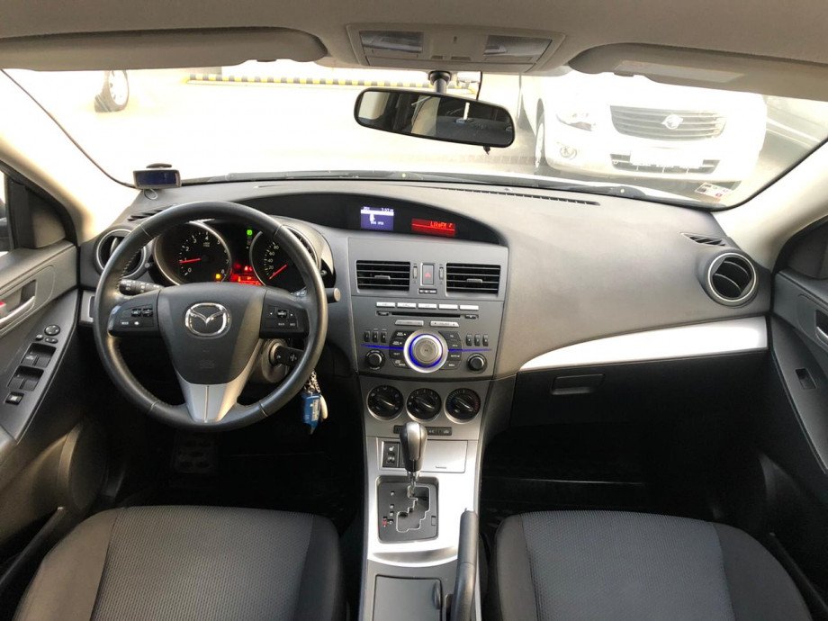 Mazda 3 2011