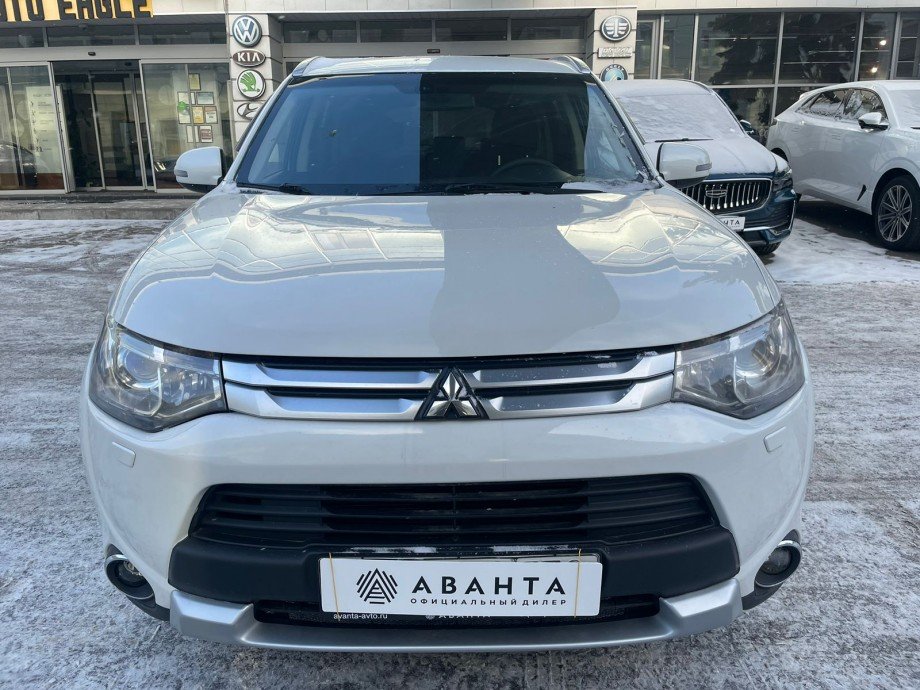 Mitsubishi Outlander 2014