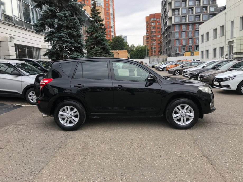 Toyota RAV4 2011