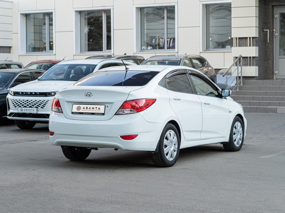 Hyundai Solaris 2011