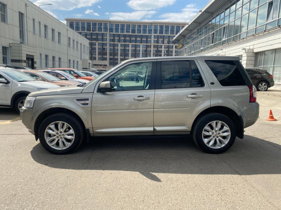 Land Rover Freelander 2011