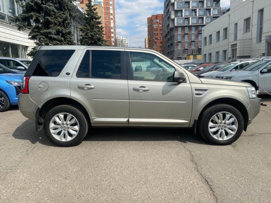 Land Rover Freelander 2011