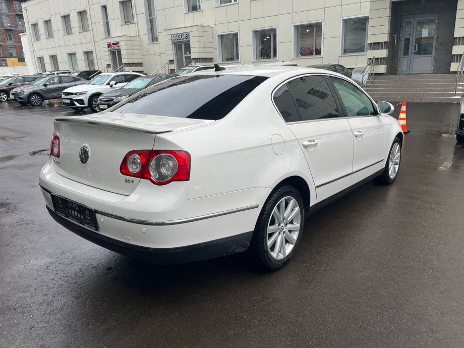 Volkswagen Passat 2010