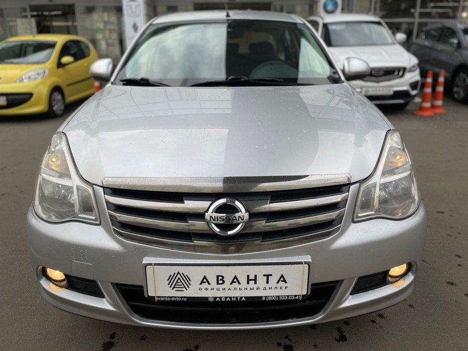 Nissan Almera 2015