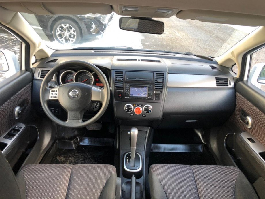 Nissan Tiida 2013