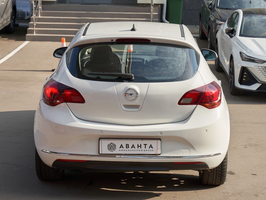 Opel Astra 2013