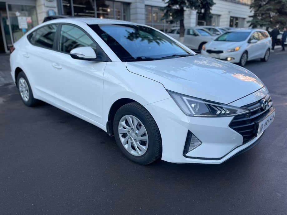 Hyundai Elantra 2019