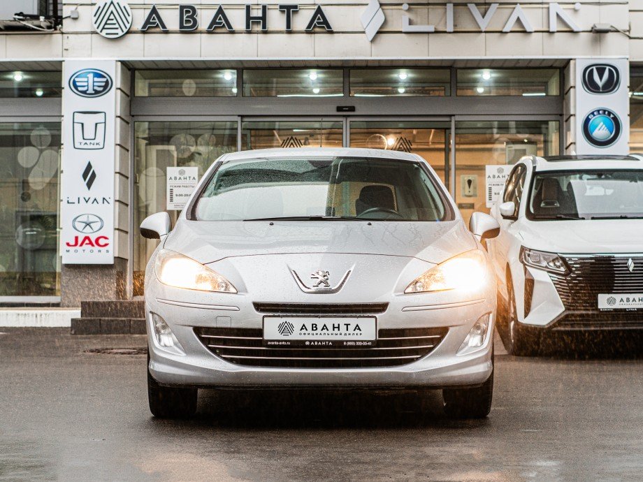 Peugeot 408 2015