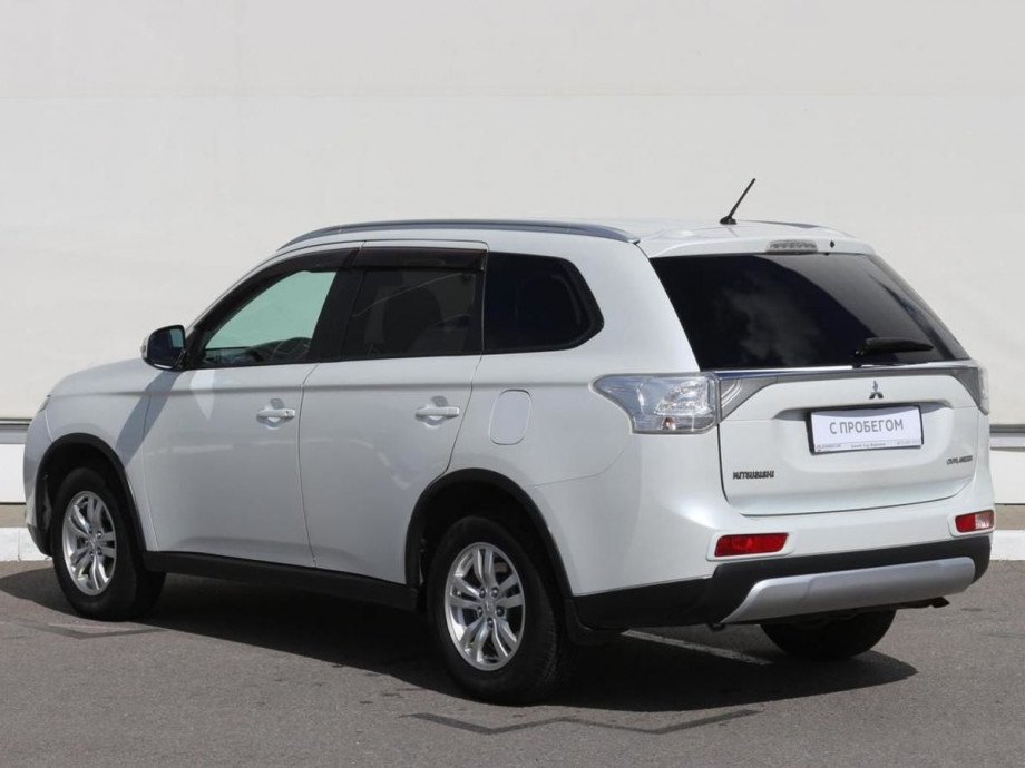 Mitsubishi Outlander 2014