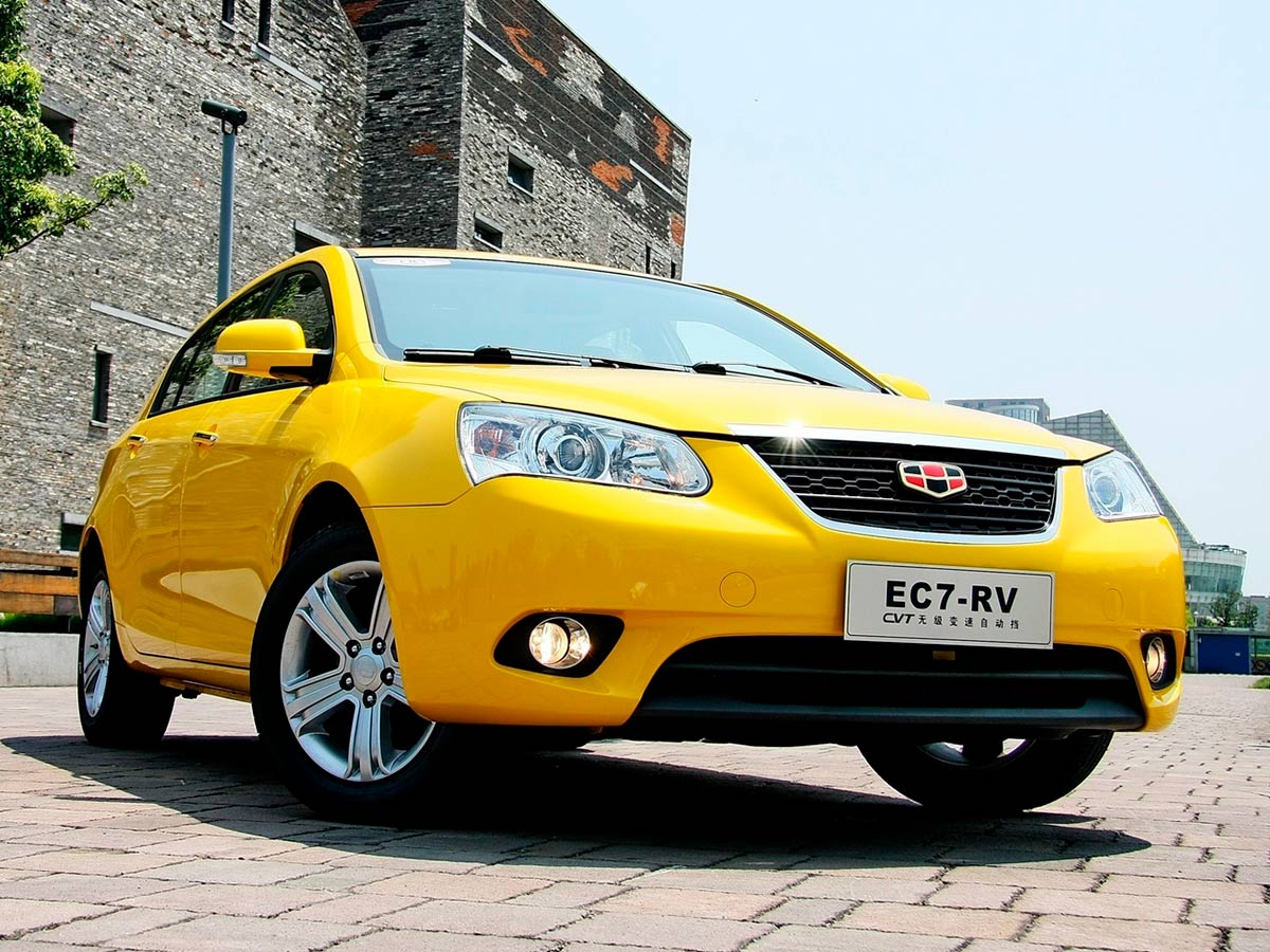 Geely Emgrand EC7 Хэтчбек