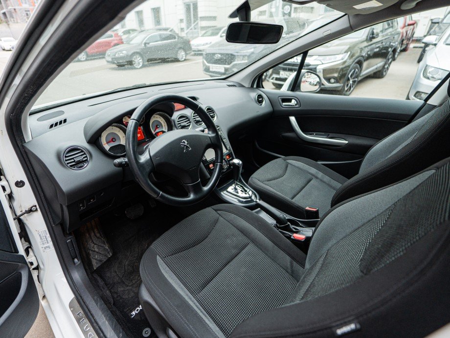 Peugeot 408 2012