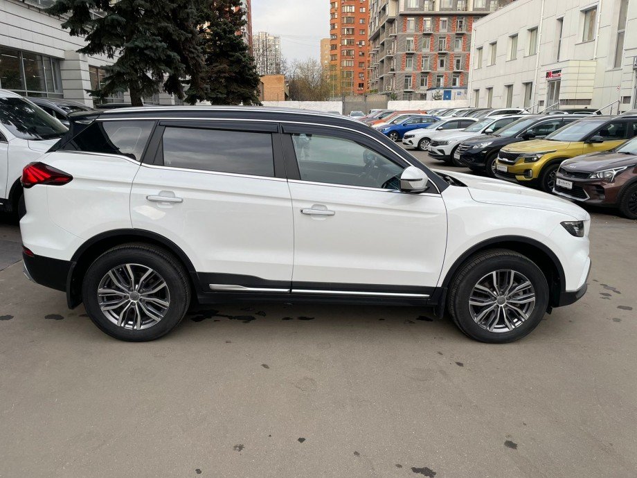 Geely Atlas Pro 2022