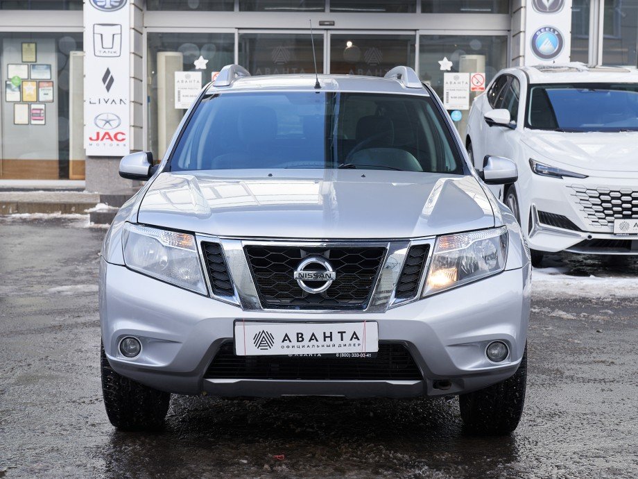 Nissan Terrano 2014