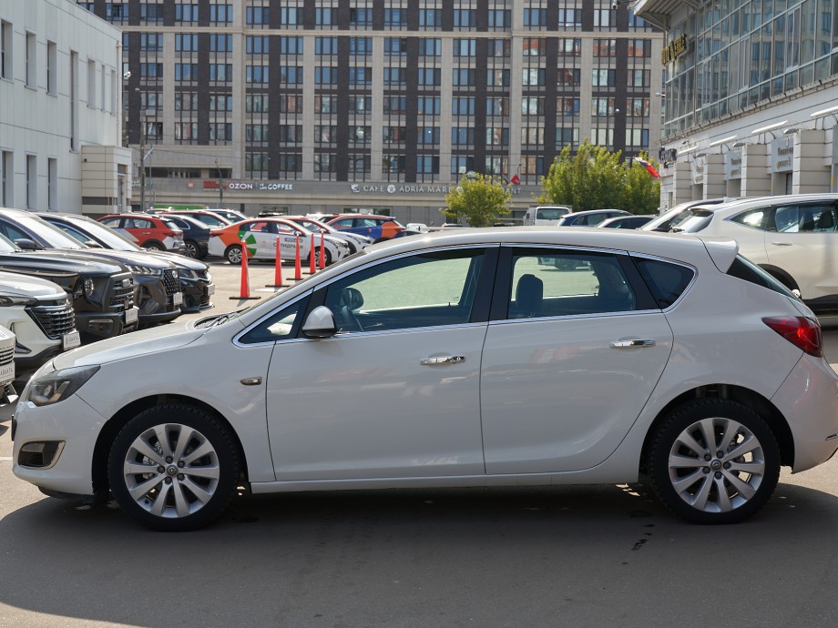 Opel Astra 2013