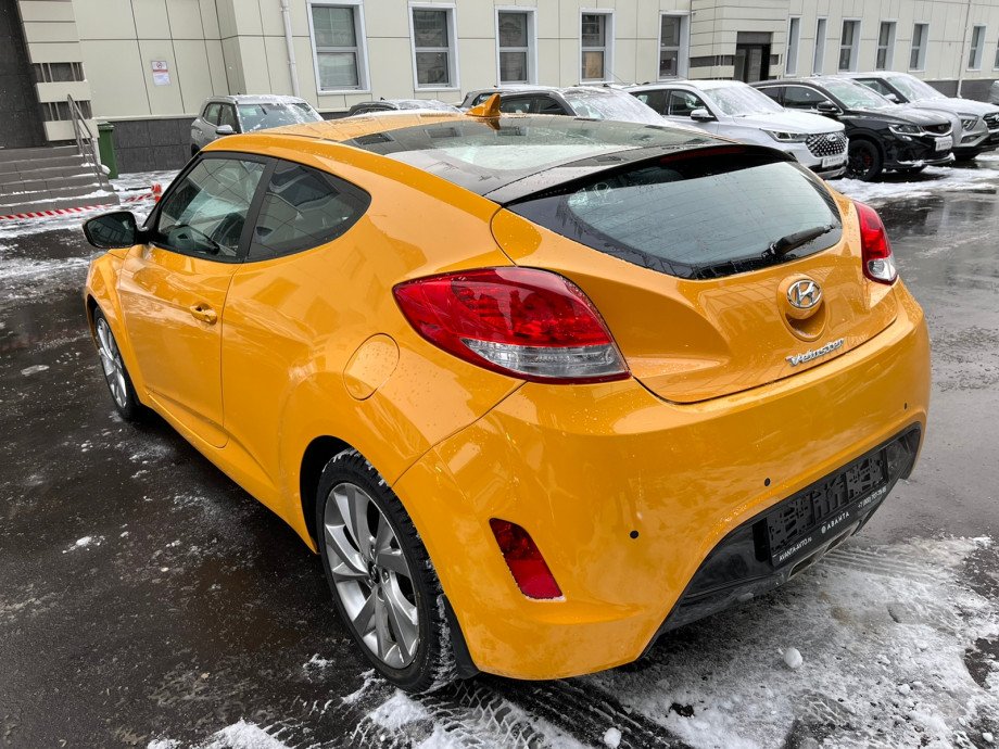 Hyundai Veloster 2015