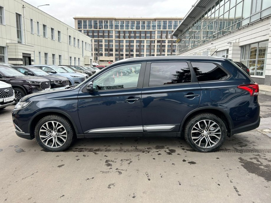 Mitsubishi Outlander 2020