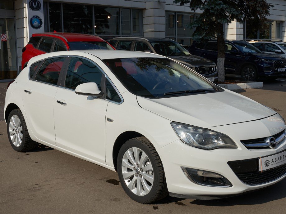 Opel Astra 2013