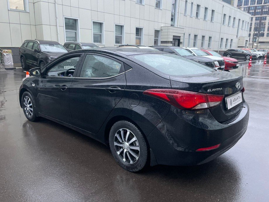 Hyundai Elantra 2015