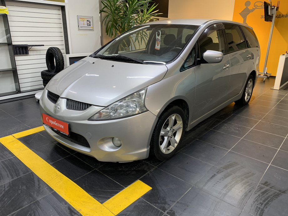 Mitsubishi Grandis 2008