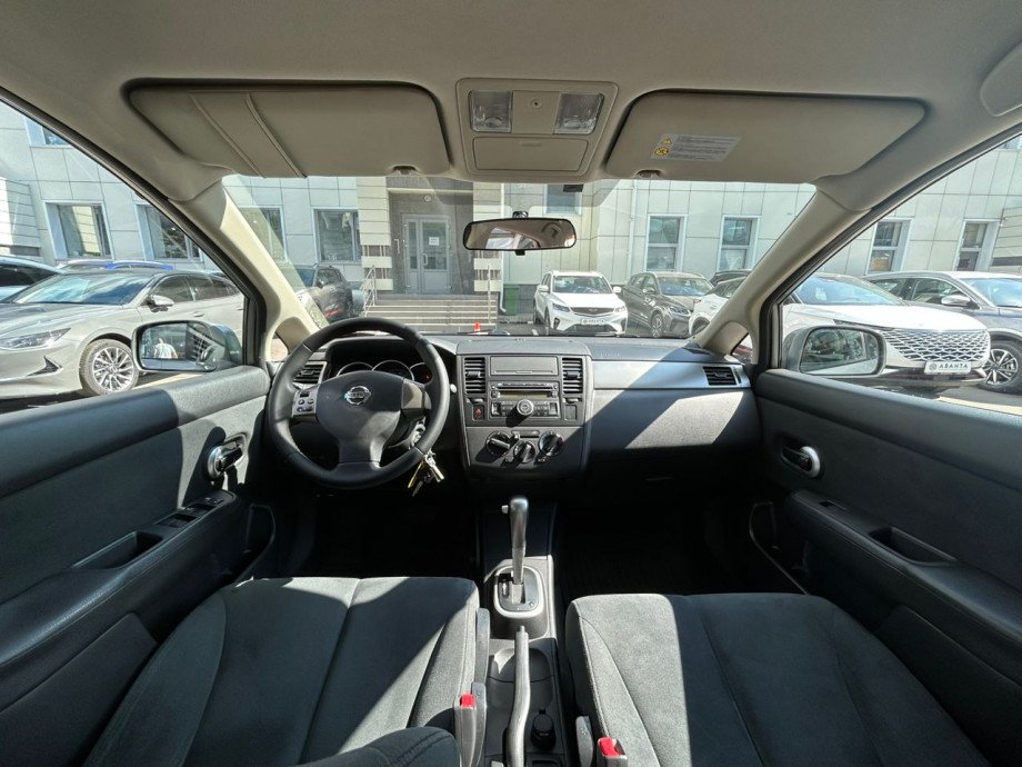 Nissan Tiida 2008