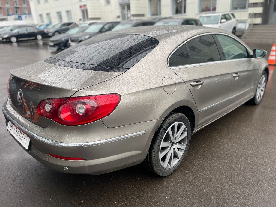 Volkswagen Passat 2010