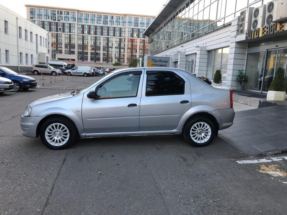 Renault Logan 2015