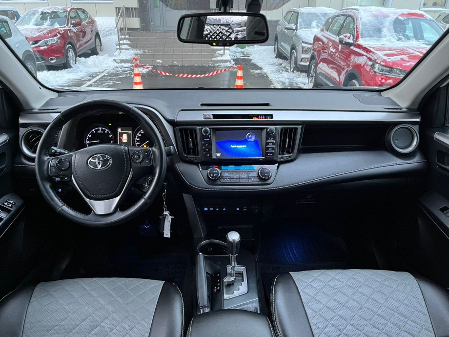 Toyota RAV4 2016