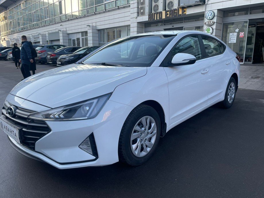 Hyundai Elantra 2019