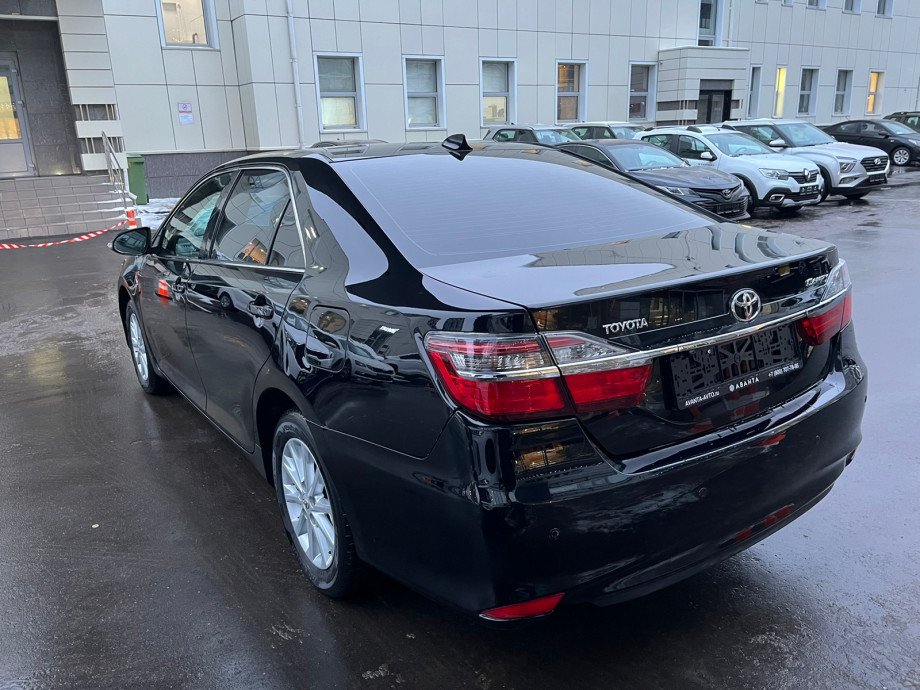 Toyota Camry 2016