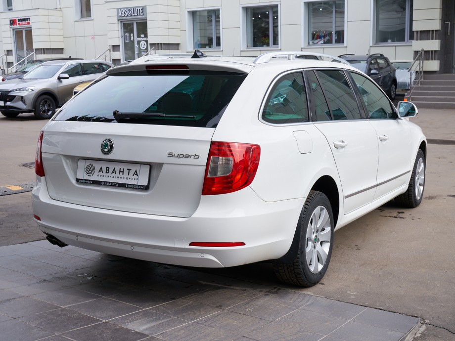 Skoda Superb 2012