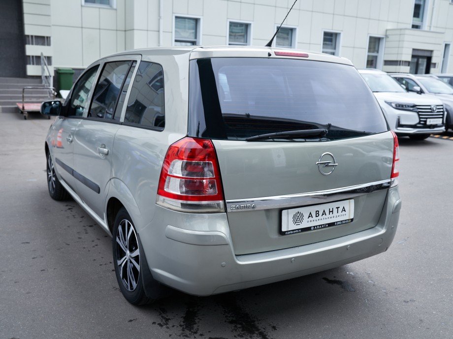 Opel Zafira 2010