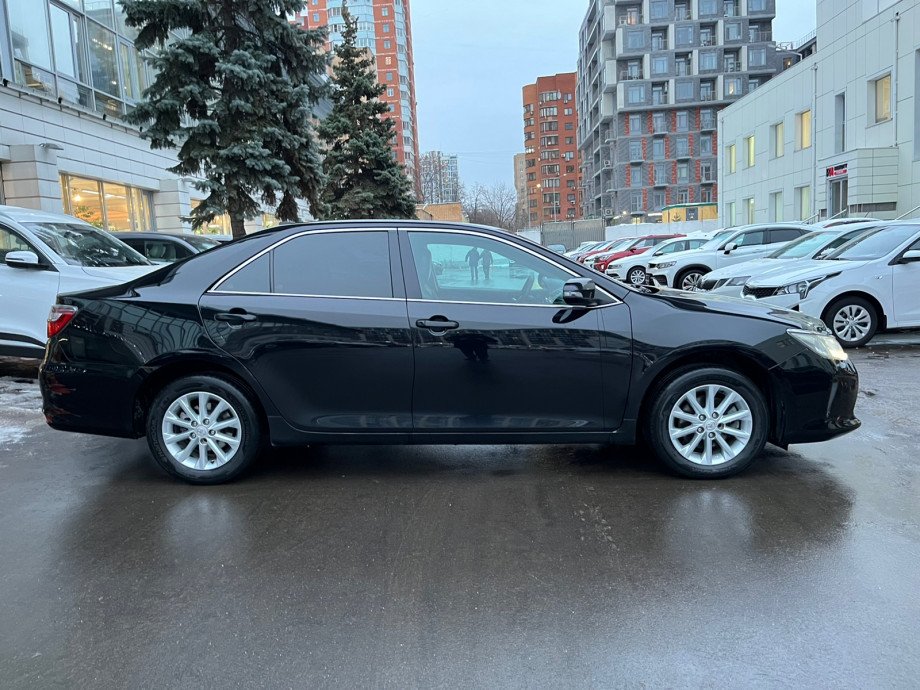 Toyota Camry 2016