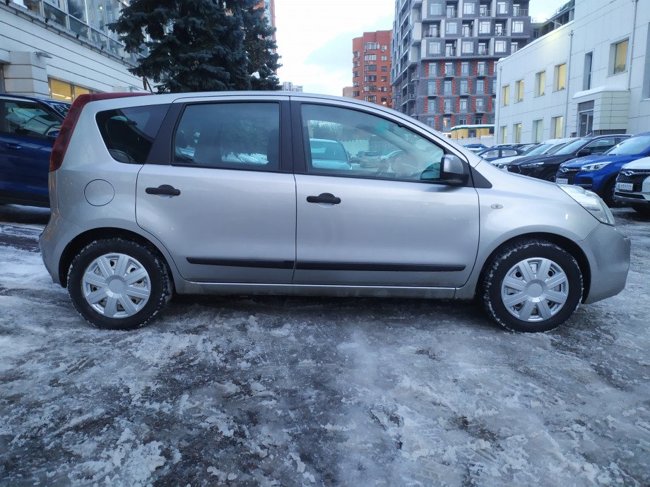 Nissan Note 2011