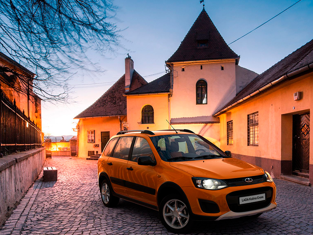 Lada Kalina Cross