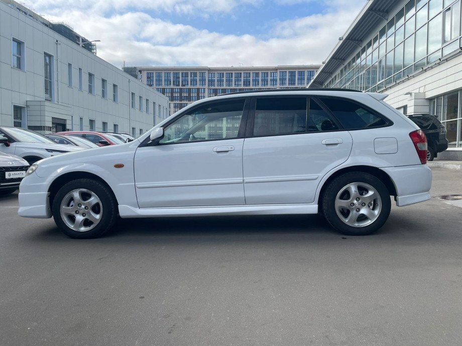 Mazda Familia 2001