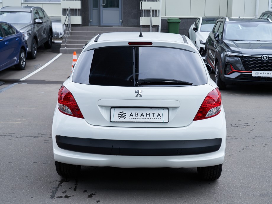 Peugeot 207 2011