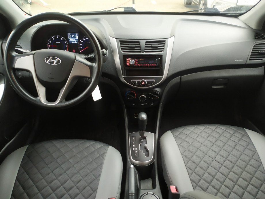 Hyundai Solaris 2014