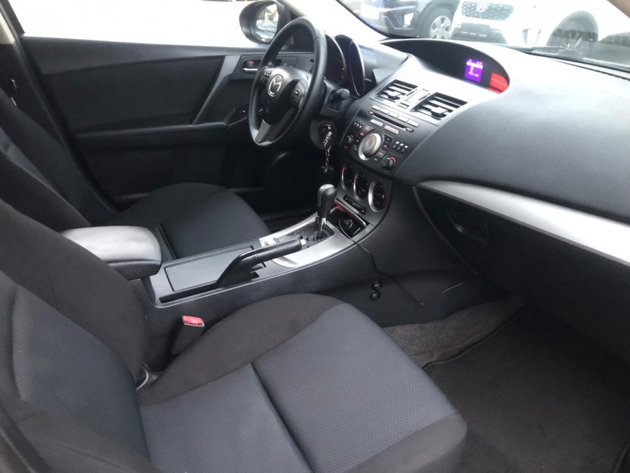 Mazda 3 2011