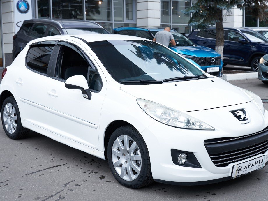 Peugeot 207 2011