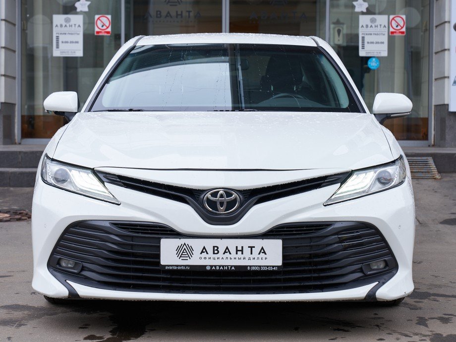 Toyota Camry 2019