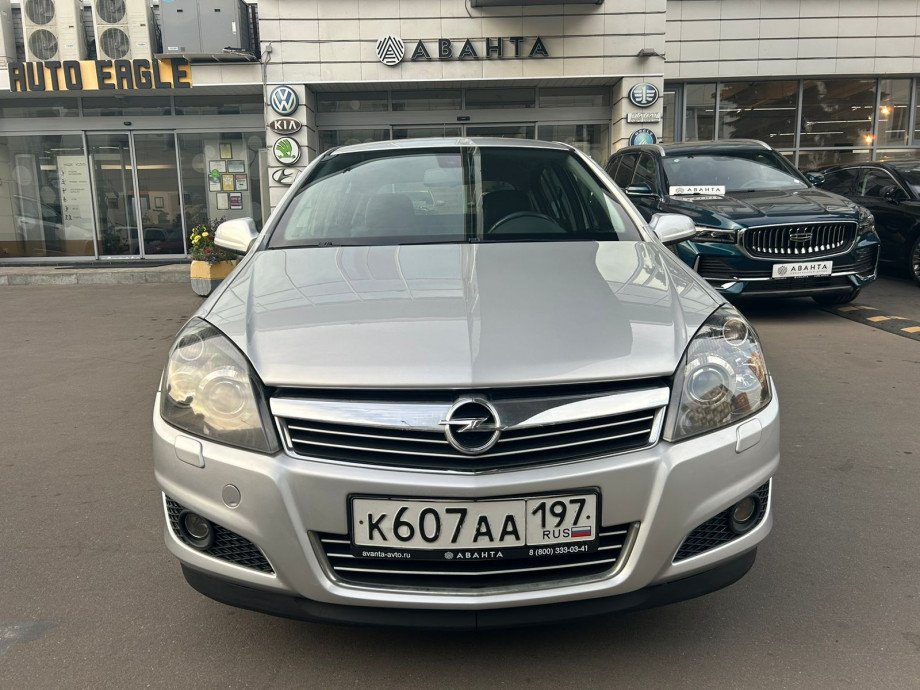 Opel Astra 2010