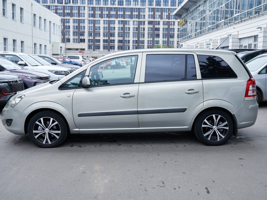 Opel Zafira 2010