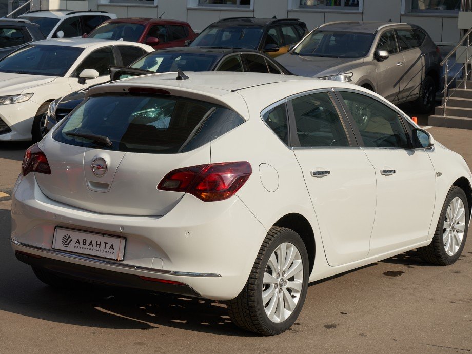 Opel Astra 2013