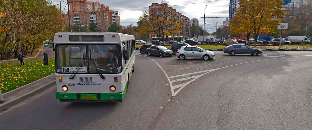 Треугольники на парковке. Сколько предстоит заплатить за оставление автомобиля в такой зоне