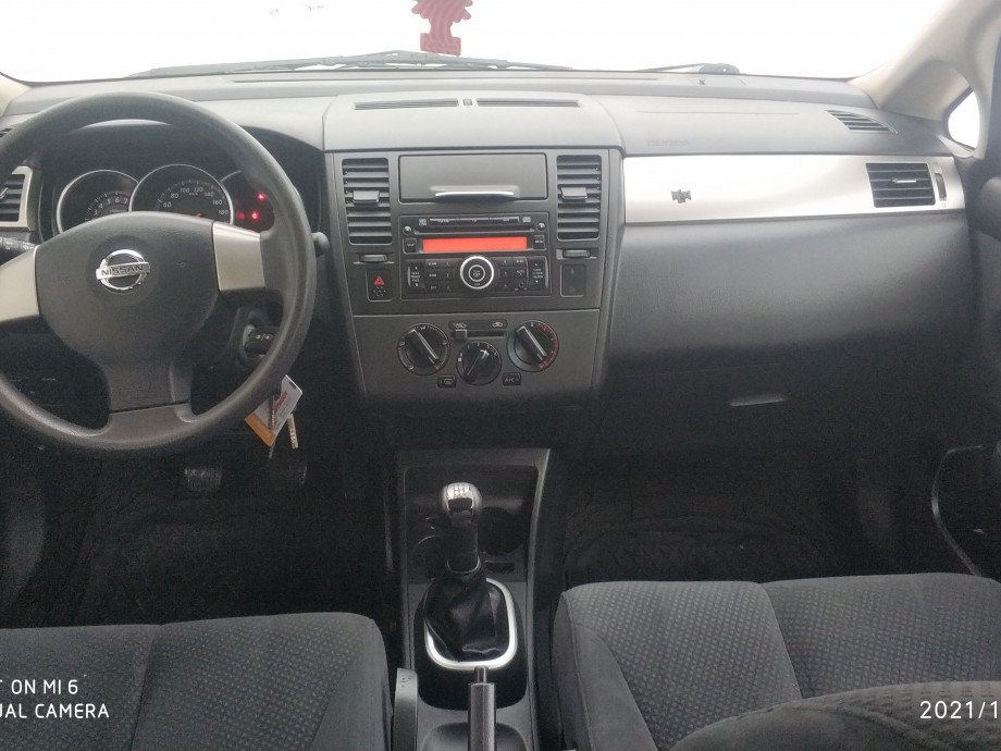 Nissan Tiida 2011